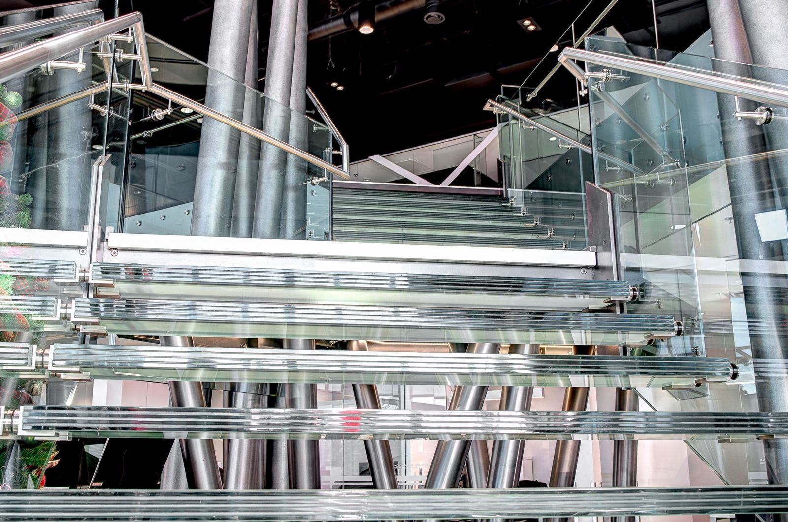 MPE GLASS STAIRS